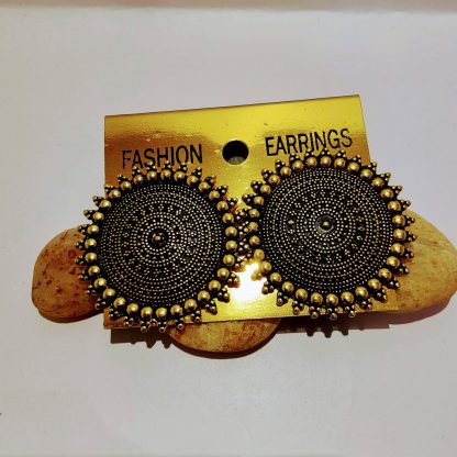 Beautiful round shape earring (Red White, Green, Black colour) - Image 3